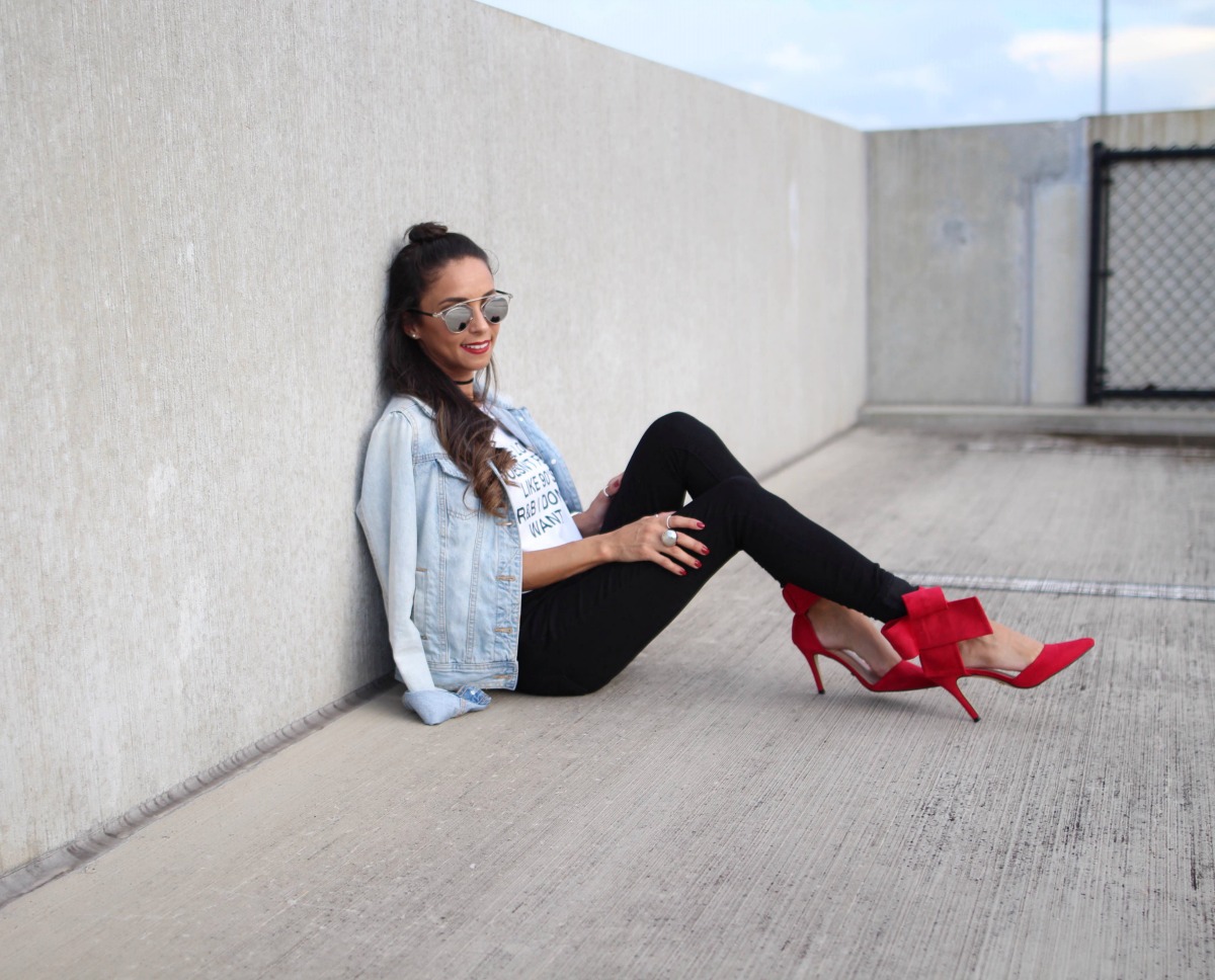 90's R&B graphic tee with choker and bow heels